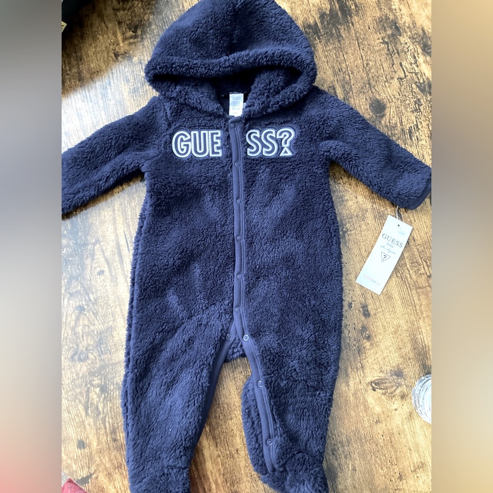 NWT GUESS Baby Teddy Sherpa Hooded One Piece Bodysuit Embroidered Logo 6-9M